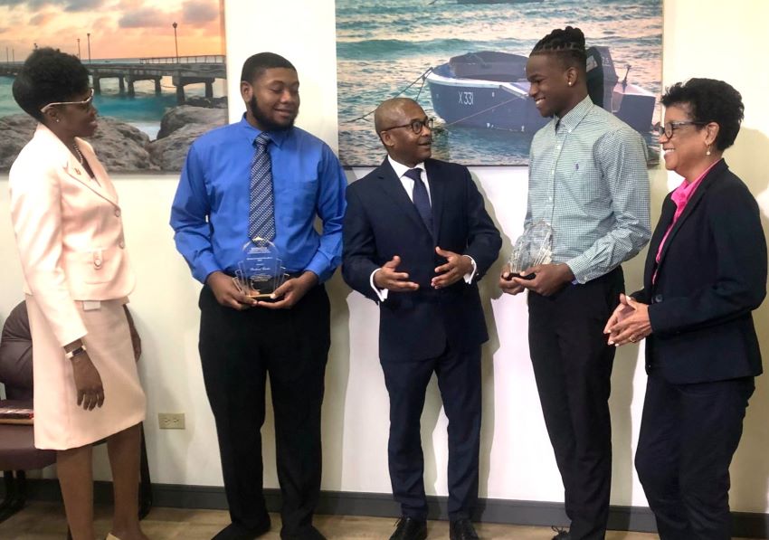 Jadun Clarke and Richard Carter receive Ministers Maritime Award